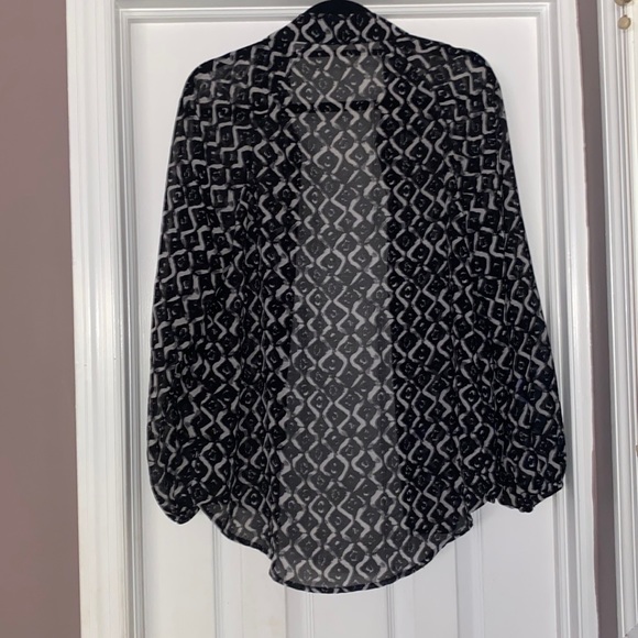 Black Patterned Button Down - MEDIUM - Picture 2 of 3